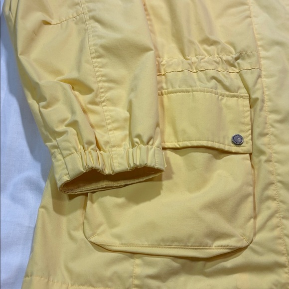 Pacific Trail Woman’s Yellow Jacket with Blue Collar Size Medium - Picture 3 of 7